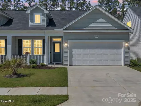 122 Arnette Dr, Sunset Beach, NC 28468