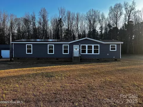 796 Boswell Rd, Kenly, NC 27542