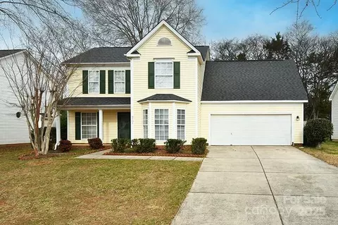 9701 Veronica Dr, Charlotte, NC 28215
