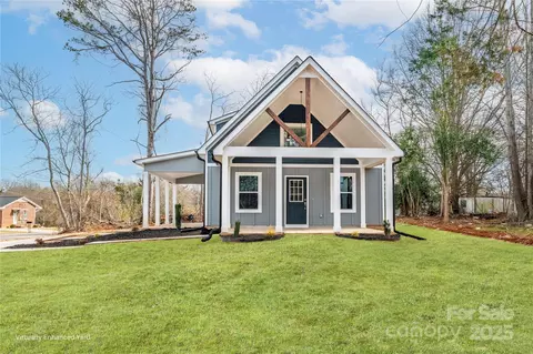 842 Lincoln Dr, Shelby, NC 28152
