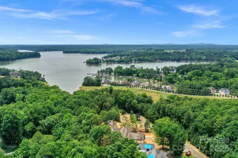 5040 Hermitage 210 Ct #210, Belmont, NC 28012