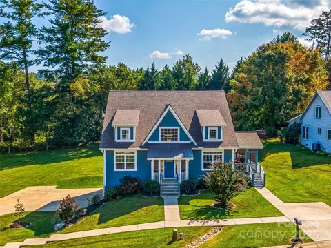 10 Warbler Dr, Fletcher, NC 28732