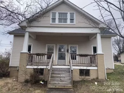 410 Spruce Sw St SW, Lenoir, NC 28645