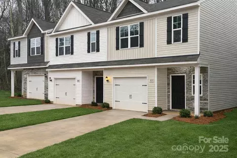 3722 Sally Ln, Charlotte, NC 28227