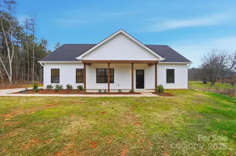 124 Rollingbrook Rd, Kings Mountain, NC 28086