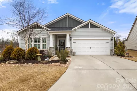 2024 Hyacinth Ct, Denver, NC 28037