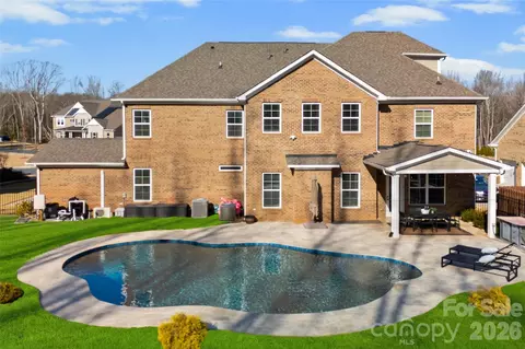 617 Brown Creek Dr, Weddington, NC 28104