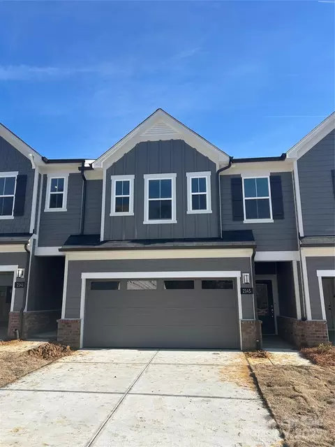 2145 Bayou Trace Dr, Charlotte, NC 28262