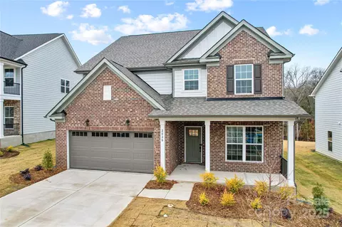 2020 Waxhaw Crossing Dr, Waxhaw, NC 28173