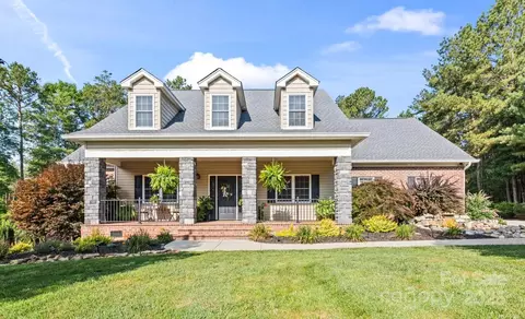 221 Riverwalk Dr, Connelly Springs, NC 28612