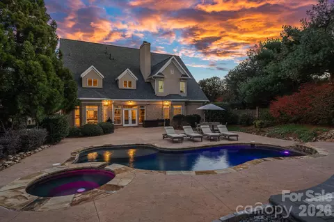 18823 Peninsula Cove Ln, Cornelius, NC 28031