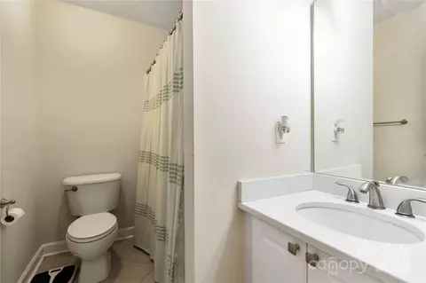 Bath - 2127 Genesis Dr, Monroe, NC 28110 photo 2 of 4