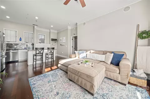 775 Garden District 5106 Dr #5106, Charlotte, NC 28202