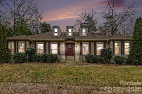 123 Old Bell Rd, Charlotte, NC 28270