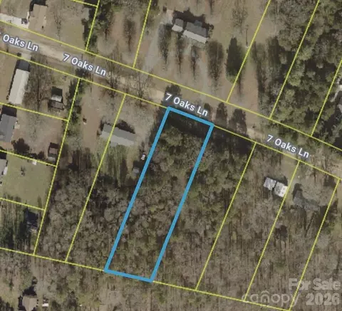 Seven Oaks Lane, Statesville, NC 28677