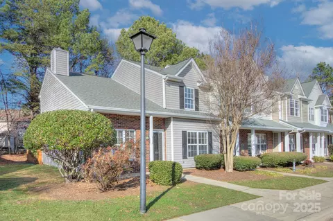 2138 Preakness Ct, Charlotte, NC 28273