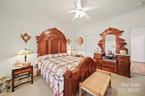 Bedroom - 1024 Lyndon Dr, Lancaster, SC 29720 photo 2 of 4