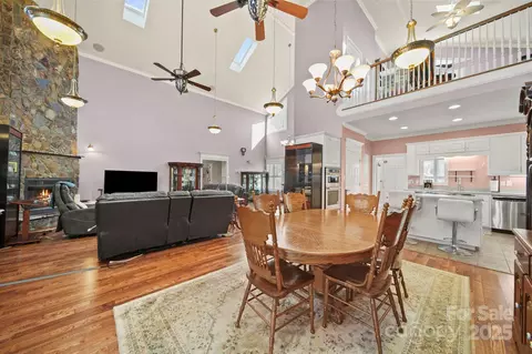 Dining - 1024 Lyndon Dr, Lancaster, SC 29720 photo 3 of 3