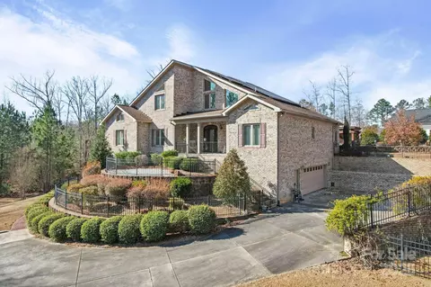 Exterior - 1024 Lyndon Dr, Lancaster, SC 29720 photo 3 of 10