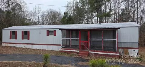 2111 Boxcar Rd, Lancaster, SC 29720