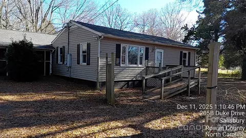 185 Garden Ln, Salisbury, NC 28146
