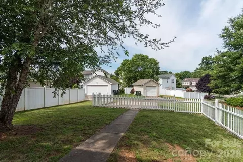 Exterior - 9216 Ducati Ln, Cornelius, NC 28031 photo 1 of 3