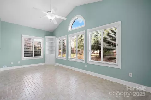 906 3rd Street Ne Dr NE, Conover, NC 28613 photo 22