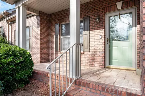906 3rd Street Ne Dr NE, Conover, NC 28613 photo 4