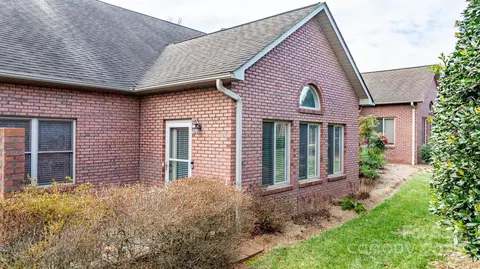 906 3rd Street Ne Dr NE, Conover, NC 28613 photo 32