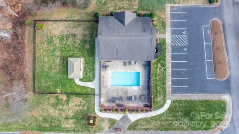 906 3rd Street Ne Dr NE, Conover, NC 28613 photo 3