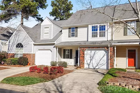 9733 Elizabeth Townes Ln, Charlotte, NC 28277