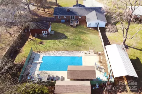 1820 Irish Potato Rd, Concord, NC 28025