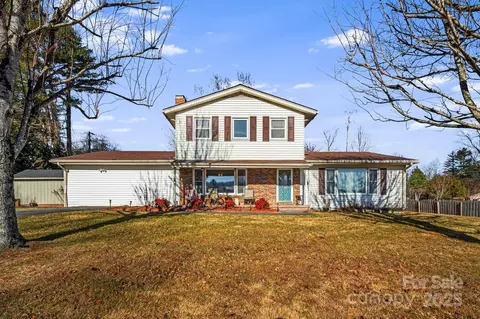 154 Harris St, Spruce Pine, NC 28777