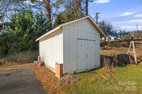 154 Harris St, Spruce Pine, NC 28777 photo 36