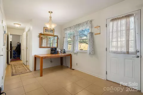 154 Harris St, Spruce Pine, NC 28777 photo 17