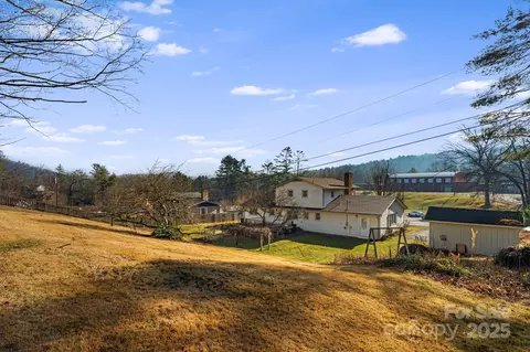 154 Harris St, Spruce Pine, NC 28777 photo 37