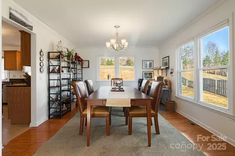154 Harris St, Spruce Pine, NC 28777 photo 11