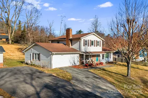 154 Harris St, Spruce Pine, NC 28777 photo 2