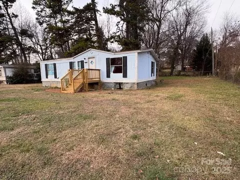 5518 Skycrest Dr, Charlotte, NC 28269