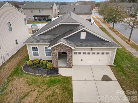 7802 Hereford St, Charlotte, NC 28213