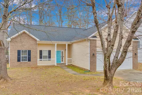 311 Margaret Kelly Ct, Charlotte, NC 28216