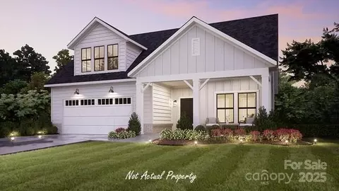 39 Baybrooke Ln, Harrisburg, NC 28075