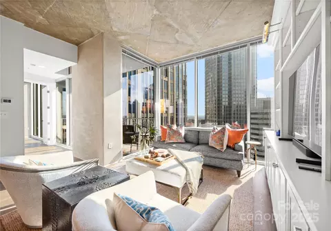 210 N Church 2507 St #2507, Charlotte, NC 28202