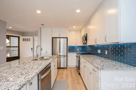 13822 Queens Harbor H Rd #H, Charlotte, NC 28278