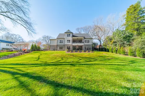 3319 Gresham Pl, Charlotte, NC 28211