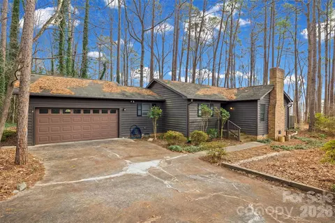 2206 Canberra Dr, Rock Hill, SC 29732