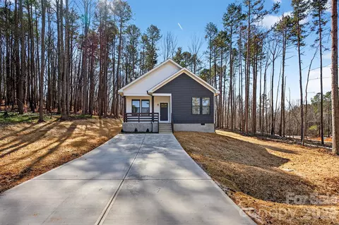 214 Knollwood Cir, Albemarle, NC 28001