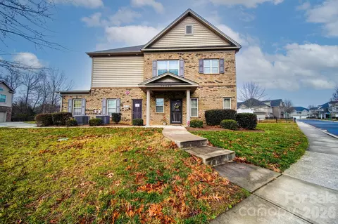15420 Barossa Valley St, Charlotte, NC 28277