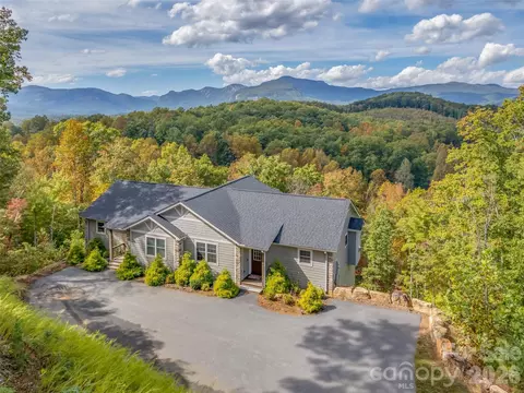 146 Red Hawk Knl, Lake Lure, NC 28746