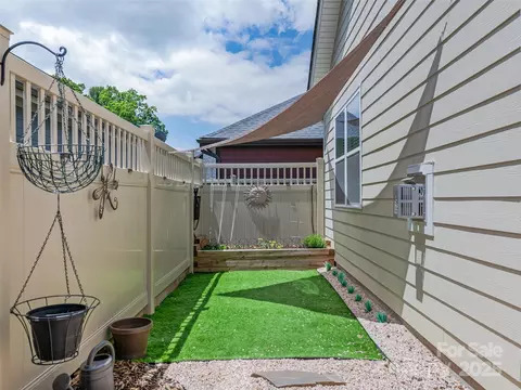640 Summerfield Pl, Flat Rock, NC 28731 photo 28